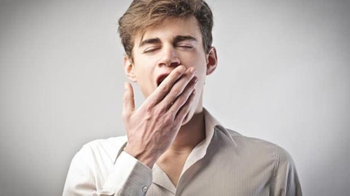 Foto - Esnemek bulaşıcı mı?