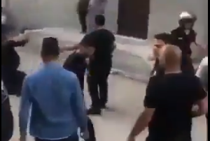 Foto - Esra Elönü o polisi yetkililere ihbar etti: Gereği yapılsın lütfen