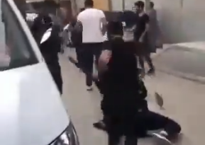 Foto - Esra Elönü o polisi yetkililere ihbar etti: Gereği yapılsın lütfen