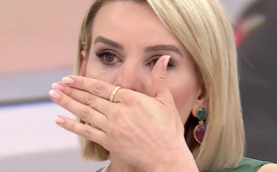 Foto - Esra Erol hayatının şokunu yaşadı! Apar topar emniyete koştu