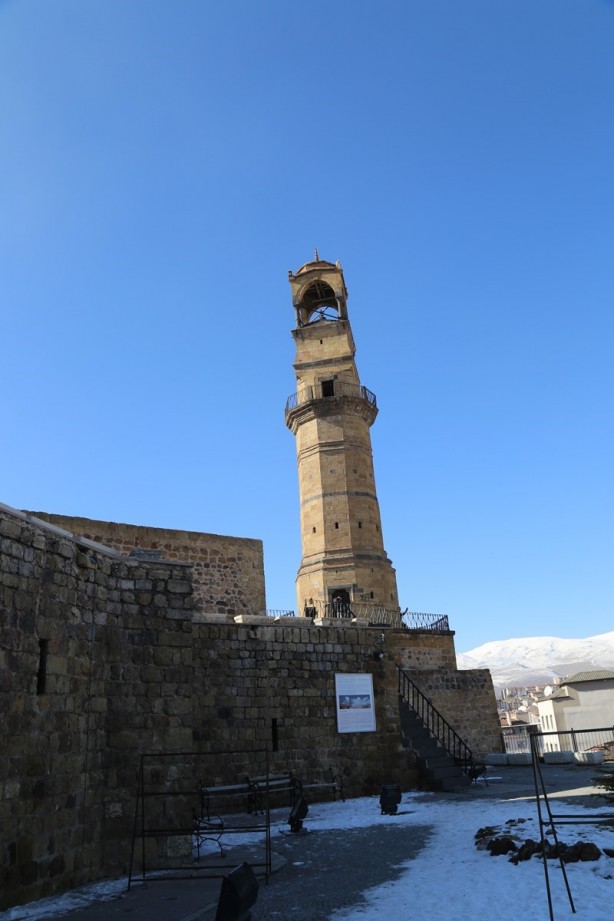 Foto - Benzersiz bir yapı: Niğde Saat Kulesi