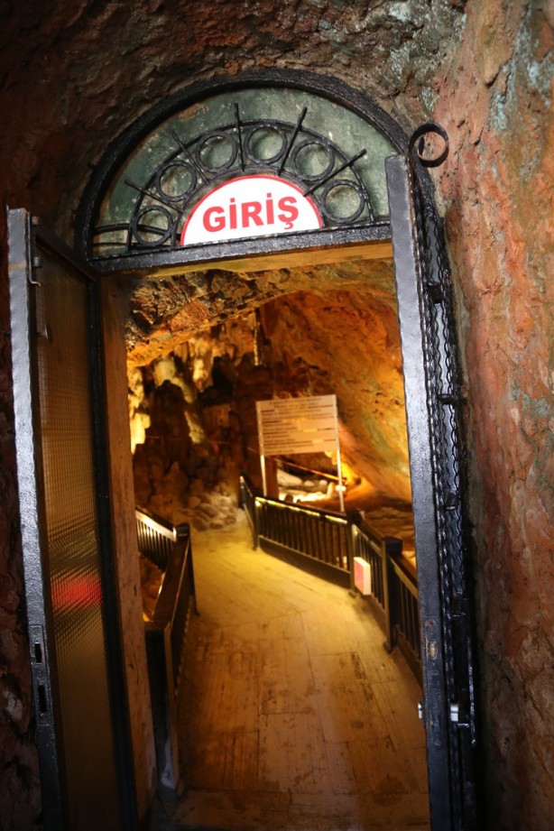 Eşsiz güzelliğiyle Damlataş Müzesi