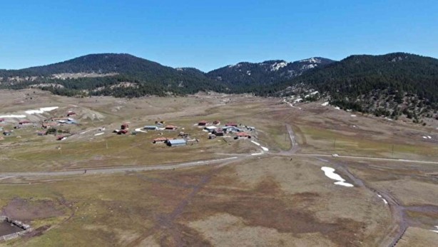 Foto - Eşsiz manzaralı yaylalar... Burası Karadeniz değil Ankara!