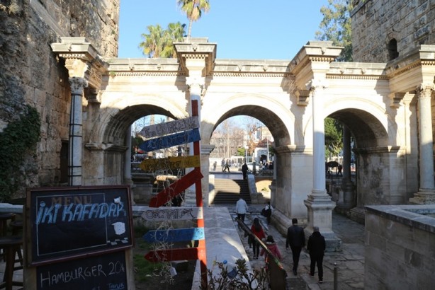 Foto - Eşsiz yapısıyla Korkut (Kesik Minare) Camii