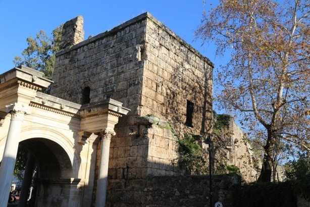 Foto - Eşsiz yapısıyla Korkut (Kesik Minare) Camii