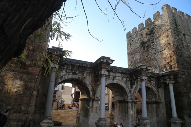 Foto - Eşsiz yapısıyla Korkut (Kesik Minare) Camii
