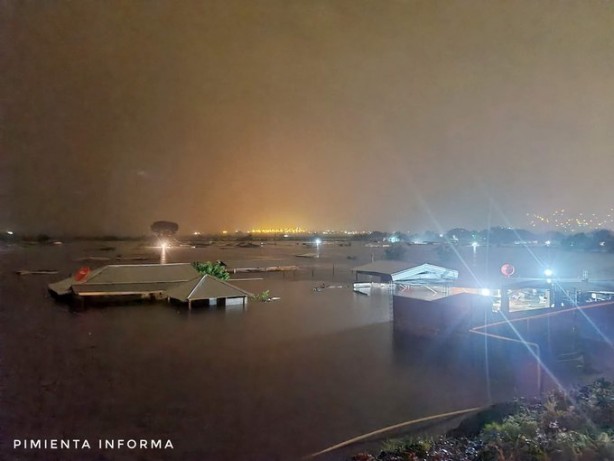 Foto - Eta Kasırgası Amerika'da çok sayıda ülkeyi vurdu! Florida'ya doğru ilerliyor