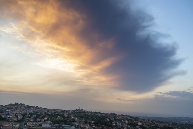 Foto - Etna, lav püskürtmeye başladı