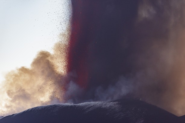 Foto - Etna, lav püskürtmeye başladı