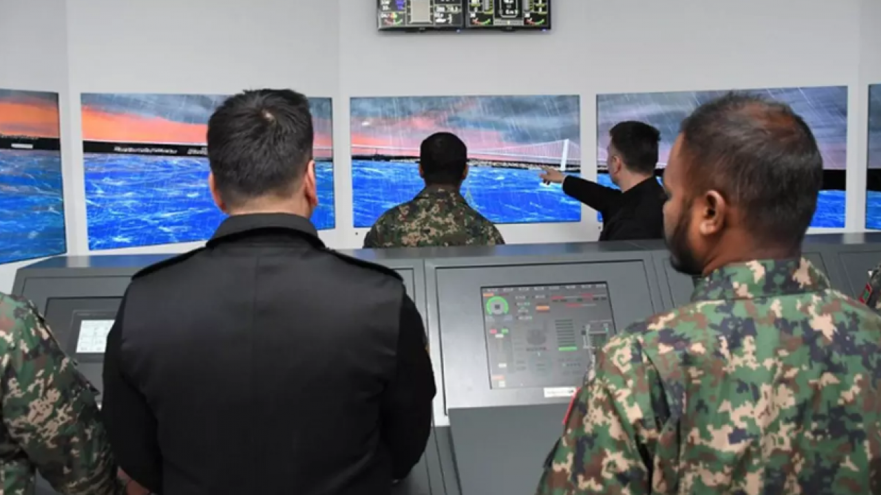 Foto - Etrafı sarılan ülke destek istedi! Türkiye savaş gemisi hediye etti, ülkede büyük kutlama yapacaklar