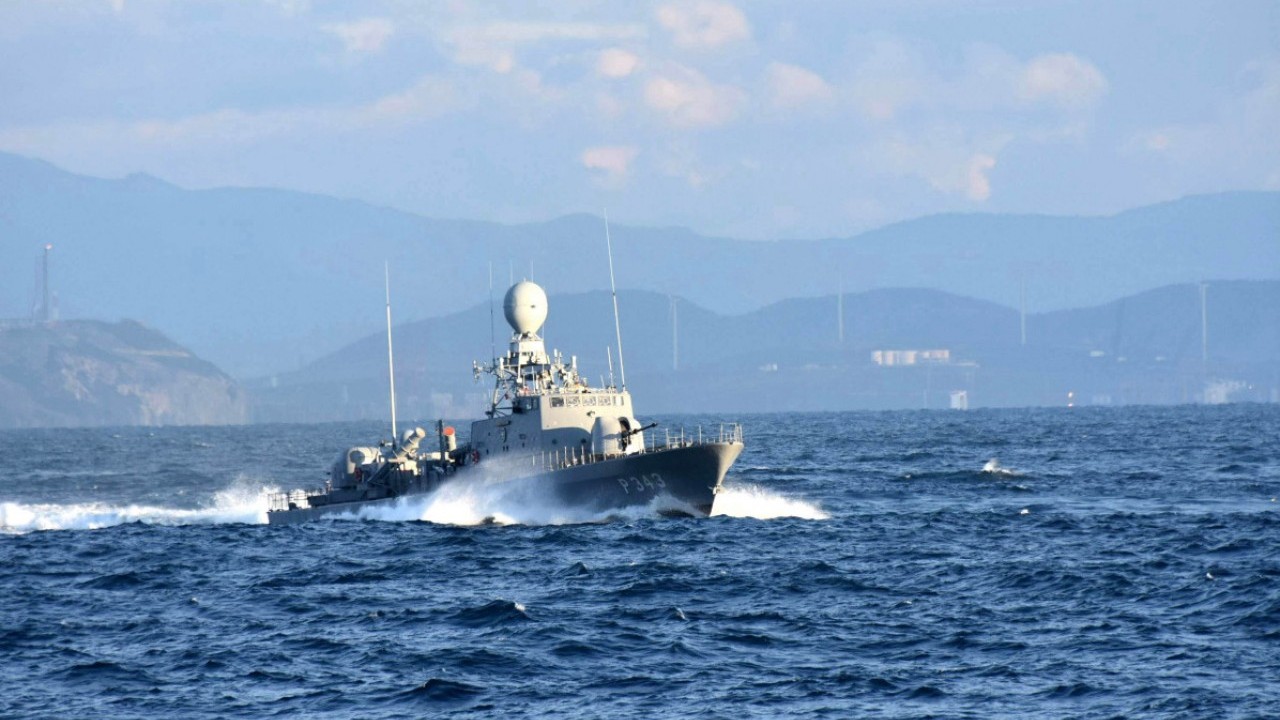 Foto - Etrafı sarılan ülke destek istedi! Türkiye savaş gemisi hediye etti, ülkede büyük kutlama yapacaklar