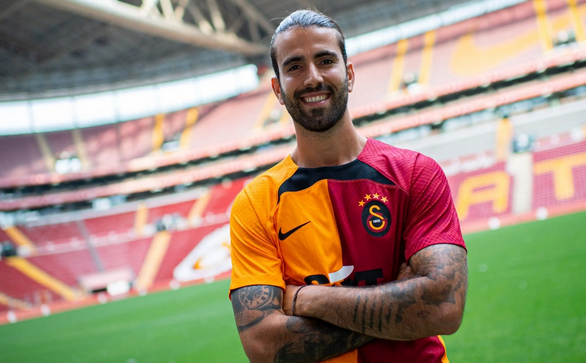 Foto - Etrafları kriz yaşamıştı demişlerdi: Son gelişmeyi duyurdular: Galatasaray işte bunu beklemiyordu…