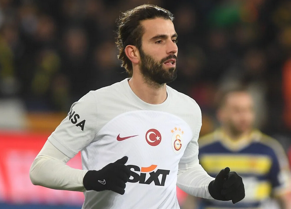 Foto - Etrafları kriz yaşamıştı demişlerdi: Son gelişmeyi duyurdular: Galatasaray işte bunu beklemiyordu…