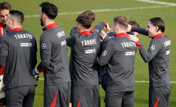 Foto - Euro 2024 öncesi toplanan A Milliler’de büyük sürpriz ortaya çıktı: Yeni tarzı herkesi şaşırttı: Gündem oldu gündem…