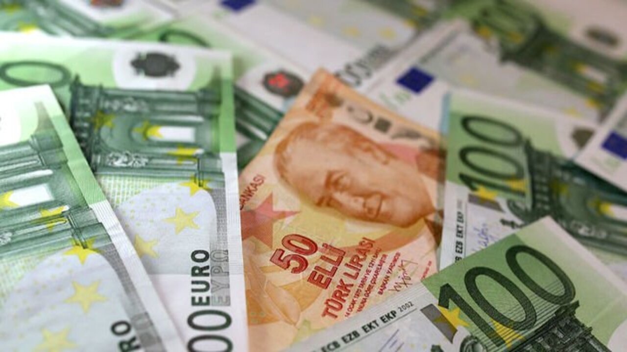 Euro ihracatçının yüzünü güldürdü!