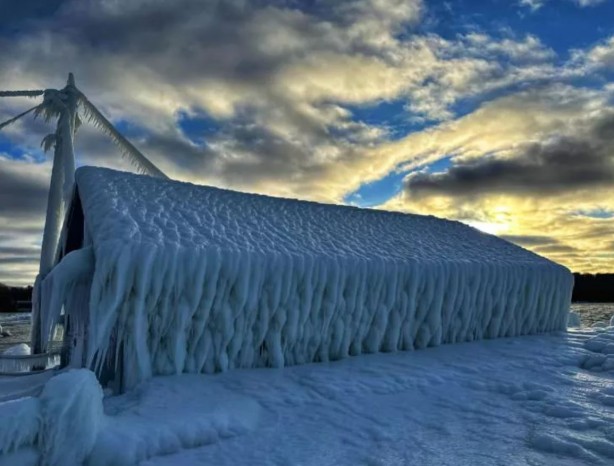 Foto - Ev bile buz tuttu! ABD felaketi yaşıyor