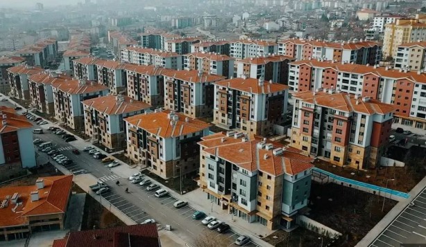 Ev fiyatları düşecek mi? Konutta dikkat çeken rakamlar