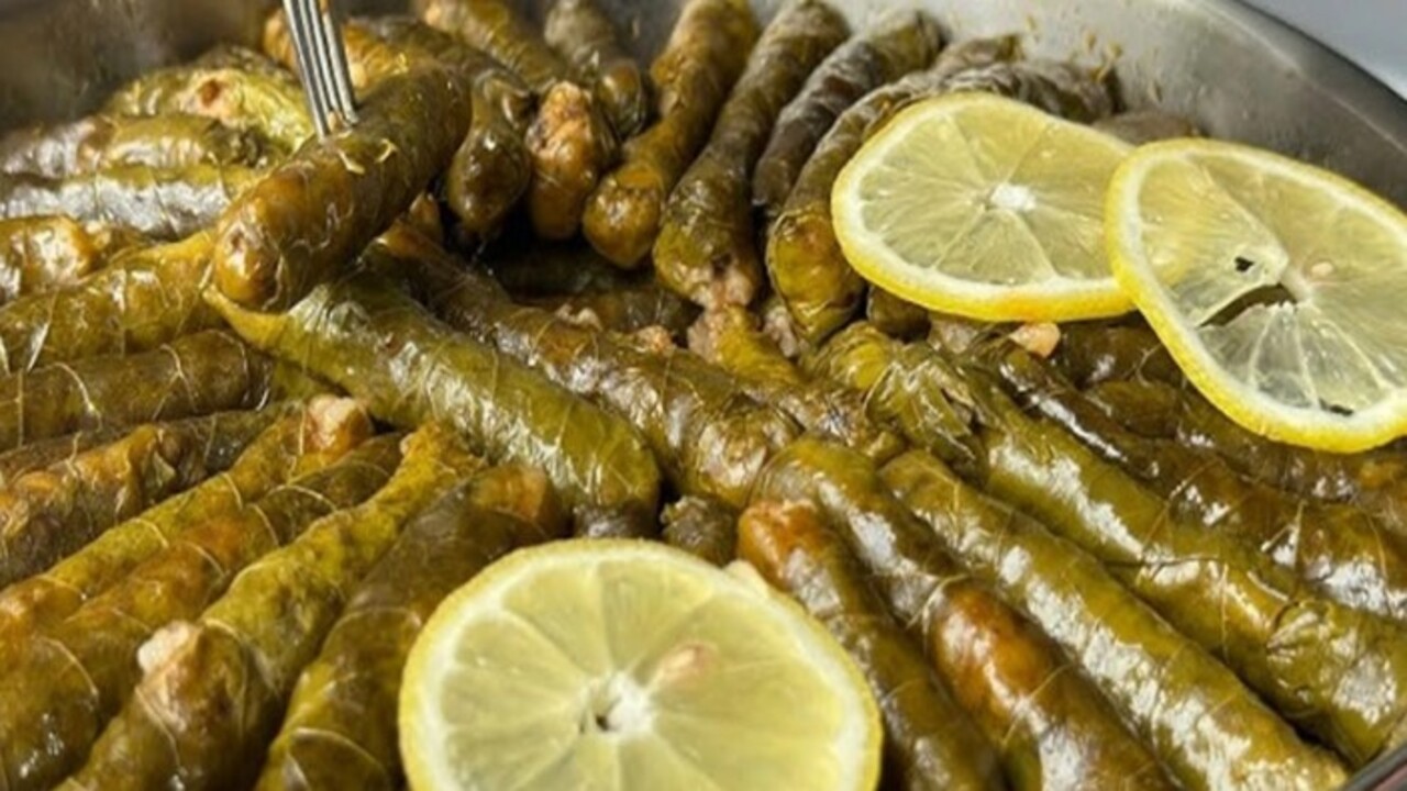 Foto - Ev hanımlarının işine çok yarayacak! İşte yaprak sarma yaparken dikkat etmeniz gereken 4 püf nokta