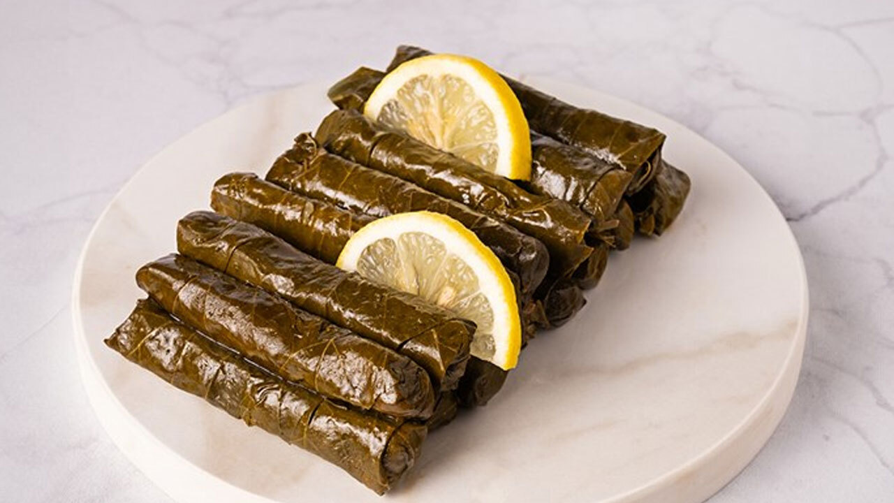 Ev hanımlarının işine çok yarayacak! İşte yaprak sarma yaparken dikkat etmeniz gereken 4 püf nokta
