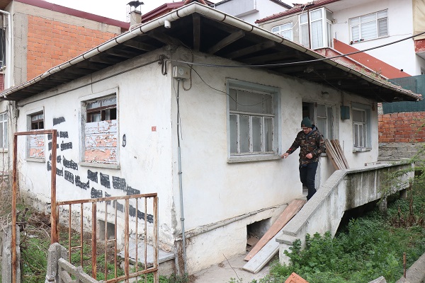 Foto - Ev sahibi çileden çıktı | Hırsızlar çıkarken öyle bir şey yazmış ki…