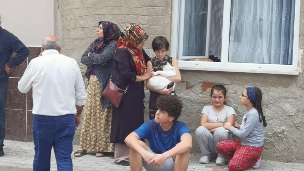 Foto - Ev yangınında korkutan patlama!