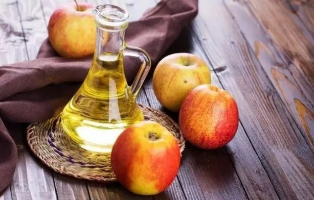 Foto - Ev Yapımı doğal ve pratik elma sirkesi birçok hastalıkla savaşıyor! Saraçoğlu elma sirkesi tarifi