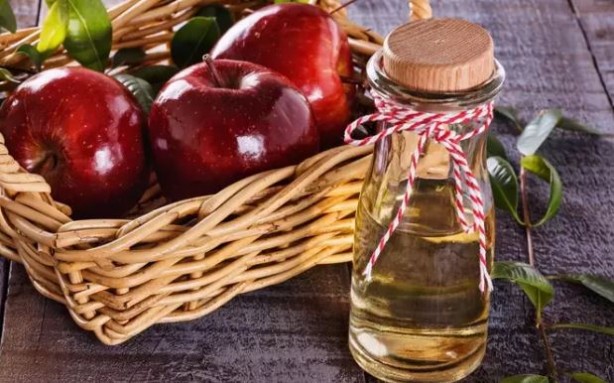Foto - Ev Yapımı doğal ve pratik elma sirkesi birçok hastalıkla savaşıyor! Saraçoğlu elma sirkesi tarifi