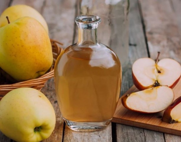Foto - Ev Yapımı doğal ve pratik elma sirkesi birçok hastalıkla savaşıyor! Saraçoğlu elma sirkesi tarifi