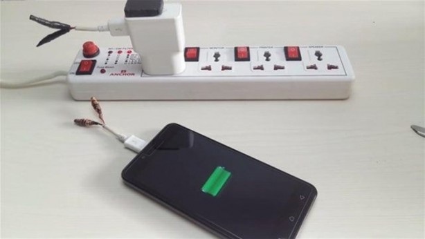 Foto - Evde kablosuz şarj aleti yapmak mümkün!