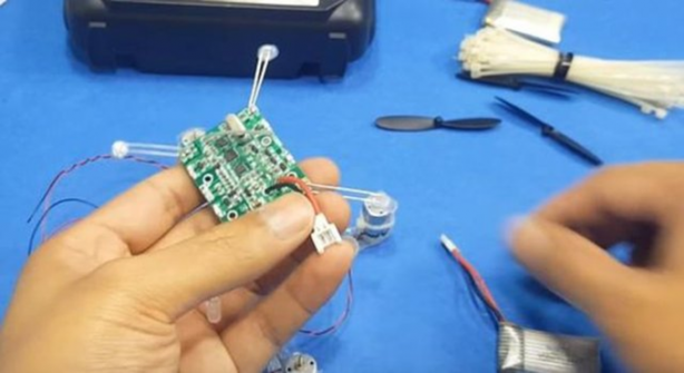 Foto - Evde kendi drone'unuzu yapın!