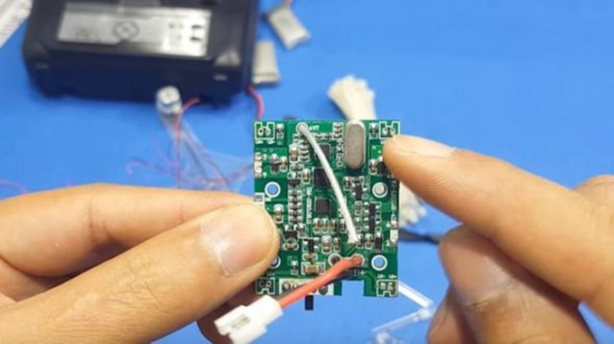 Foto - Evde kendi drone'unuzu yapın!