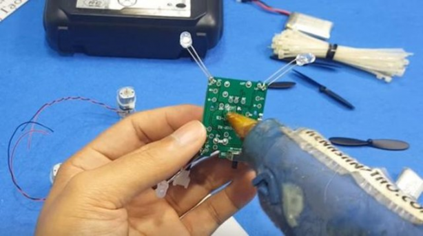 Foto - Evde kendi drone'unuzu yapın!