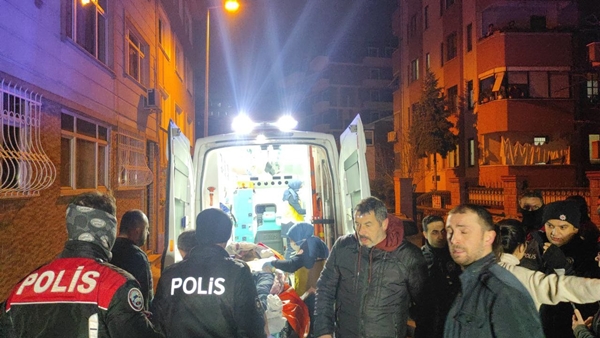 Foto - Evde silahını temizlerken kendini vurdu