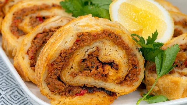 Foto - Evde üç tane yufkanız varsa sıcacık lahmacunlar yapabilirsiniz! Kokuyu alan kapıya dayanacak! İşte damak çatlatan lezzetin tarifi 