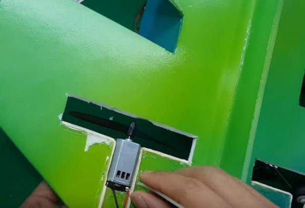 Foto - Evde uçak yaptı! Tek kelimeyle muhteşem!