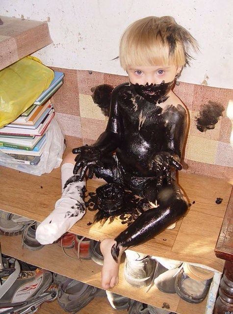 Foto - Evde yalnız kalan çocuklar öyle yaramazlıklar yaptı ki!