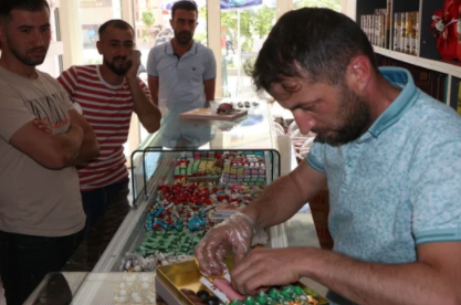 Foto - Evden kaçıp şehir şehir gezdi! Şırnak'ta şimdi ürünlerini ihraç ediyor