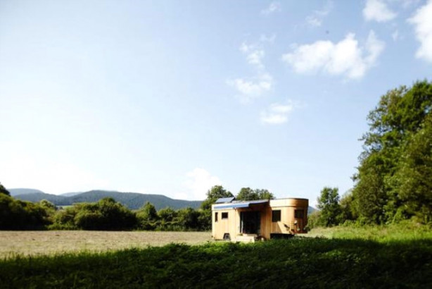 Foto - Eve binlerce TL para vermek yerine karavan yaptırdı