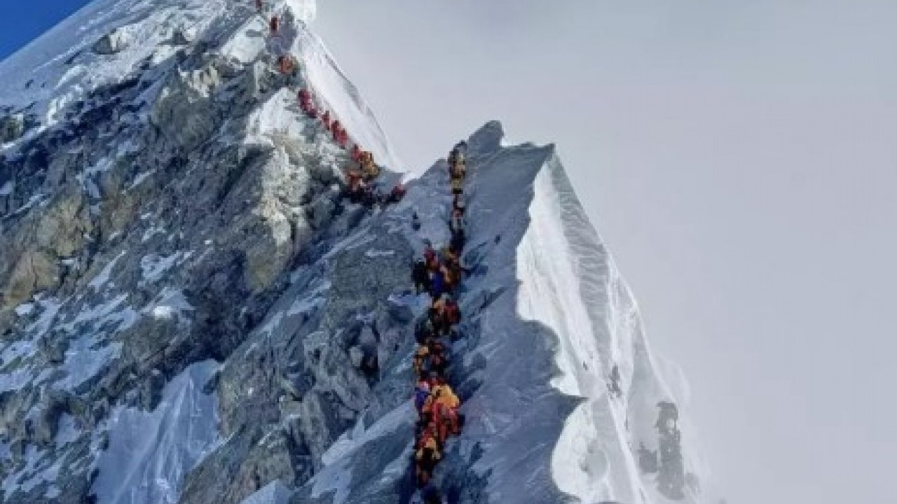 Foto - Binlerce metre yükseklikte mahsur kaldılar! Hipotermi geçirmeye başladılar!