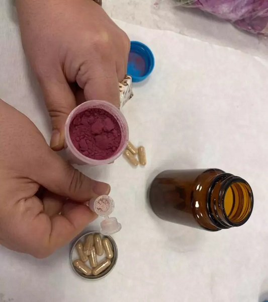 Foto - Evet, doğru okuyorsunuz! Bu parfüm sürülmüyor yutuluyor