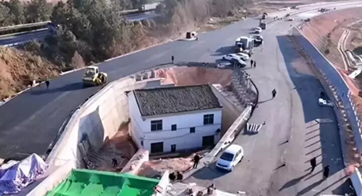 Foto - Evinden taşınmadı, hayatı kabusa döndü! Herkes bu evi görmeye gidiyor