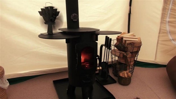 Foto - Evini sattı, çadıra yerleşti!