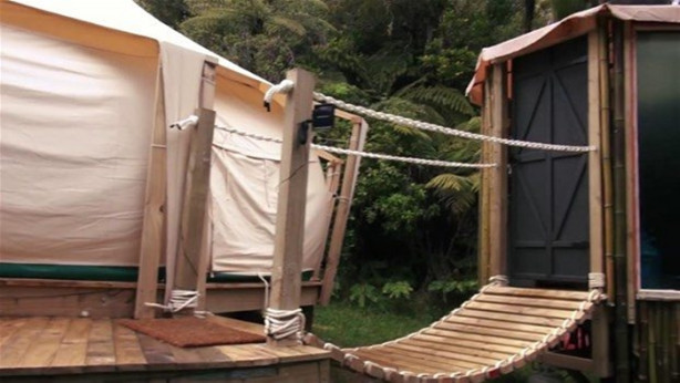 Foto - Evini sattı, çadıra yerleşti!