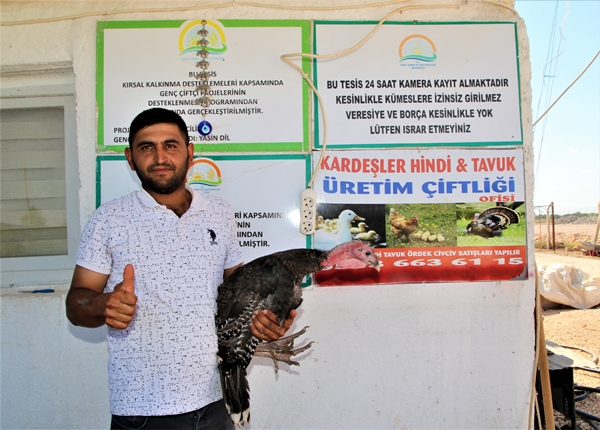 Foto - Evinin bahçesinde hobi olarak başladı... Şimdi gelen siparişlere yetişemiyor