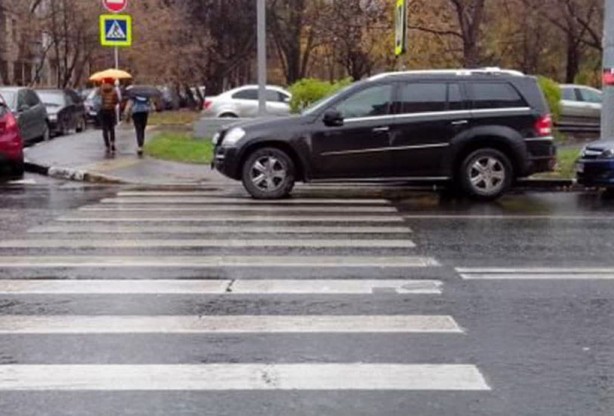 Foto - Evinizin önüne park ediyorlarsa buna dikkat! Birçok kavganın başlangıcı…