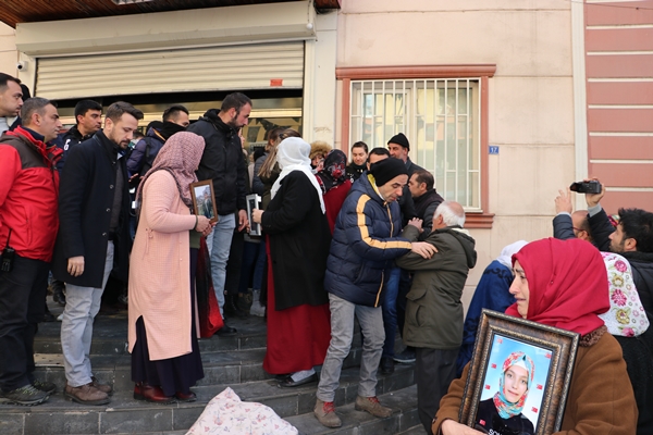 Foto - Evlat nöbeti 139. gününe girdi: Kaç gel yavrum