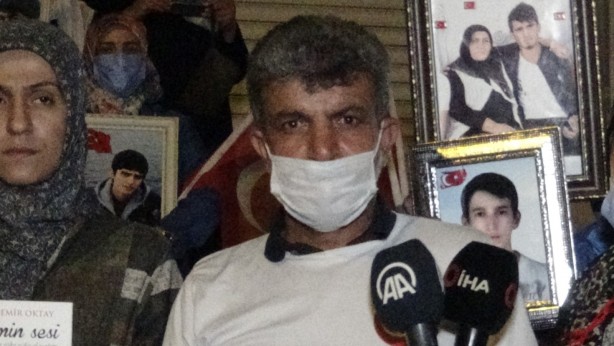 Evlat nöbetindeki ailelerden HDP'ye Türk bayraklı ayar!