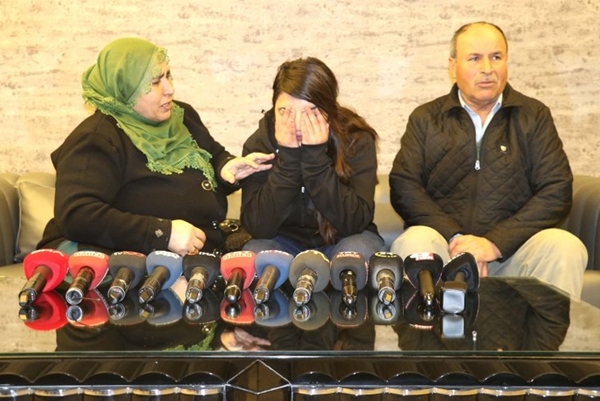 Foto - Evlat nöbetinin zaferi! Terör örgütünün elinden kurtulan Mekiye yaşadıklarını anlattı