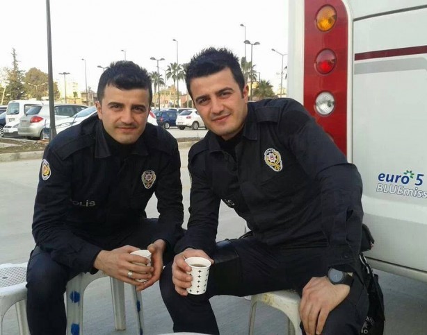 Foto - ‘Evlatsız yaşarım ama vatansız yaşayamam’ 15 temmuz şehidi ikiz polislerin babası duygulandırdı