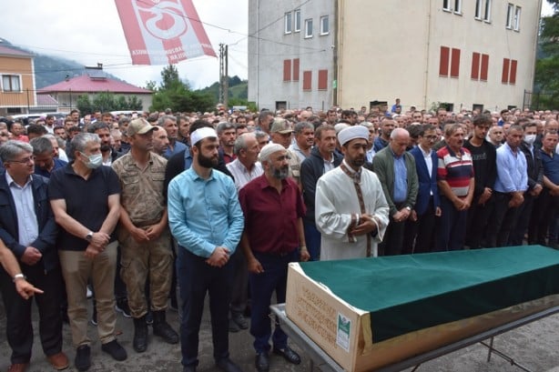 Foto - Evlendikten 4 gün sonra hayatını kaybetti! Toprağa verildi